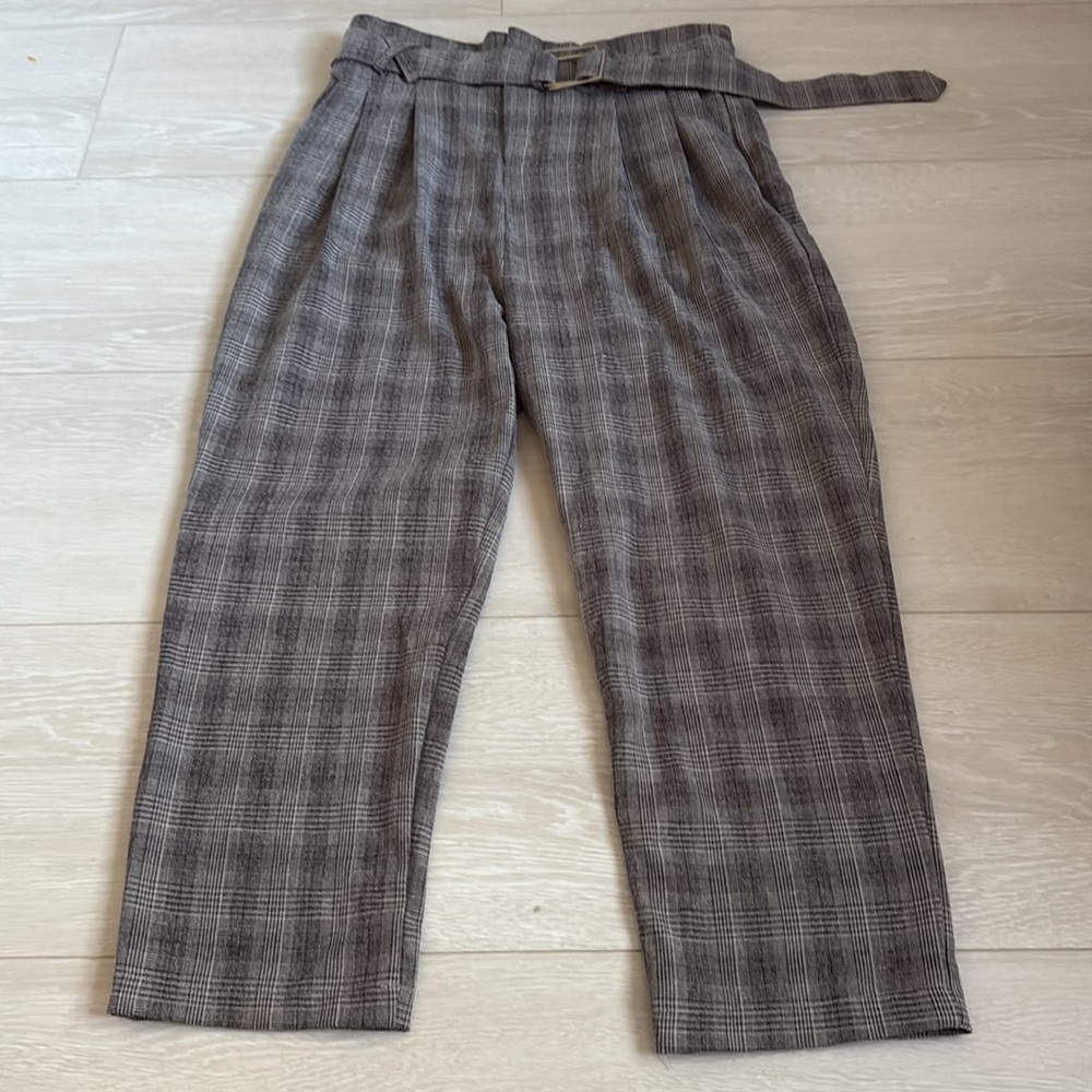 3/$10 Yesiamxiaog Gray Plaid Women's Belted Pants